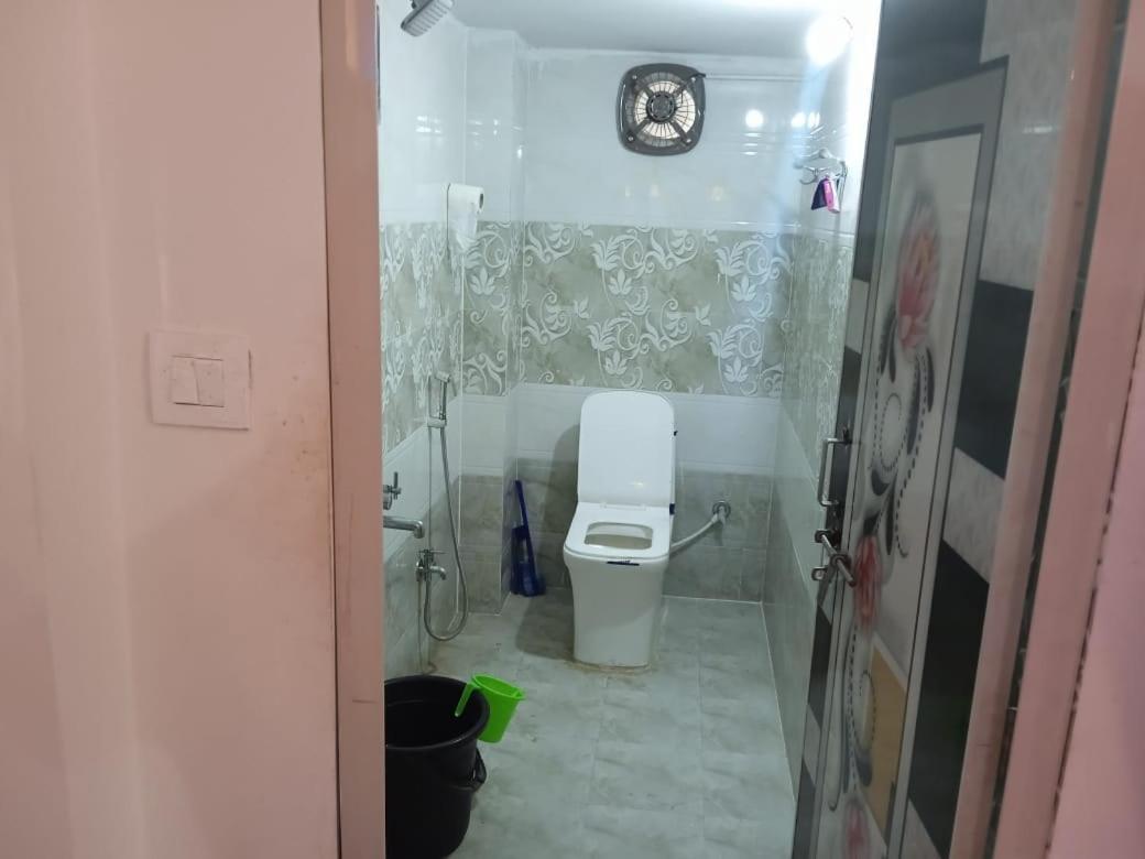 Dziire Service Apartment Haiderabad Buitenkant foto